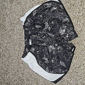 🎯Danskin Lined Shorts 🎯5 For $25🎯